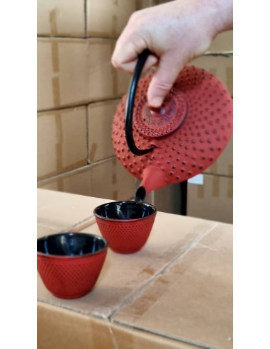 Théière en fonte rouge-