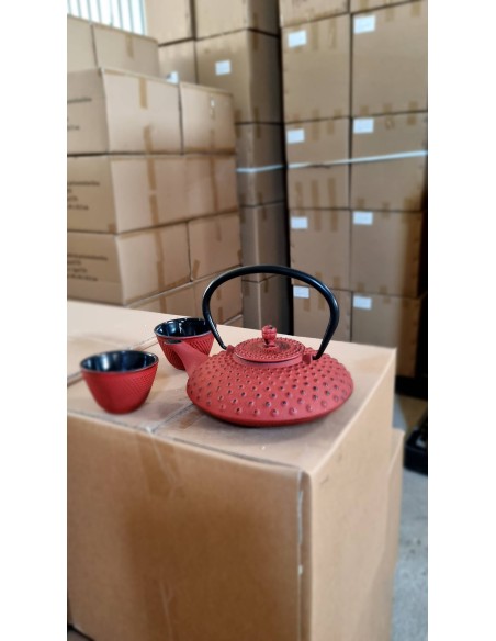 Théière en fonte rouge-