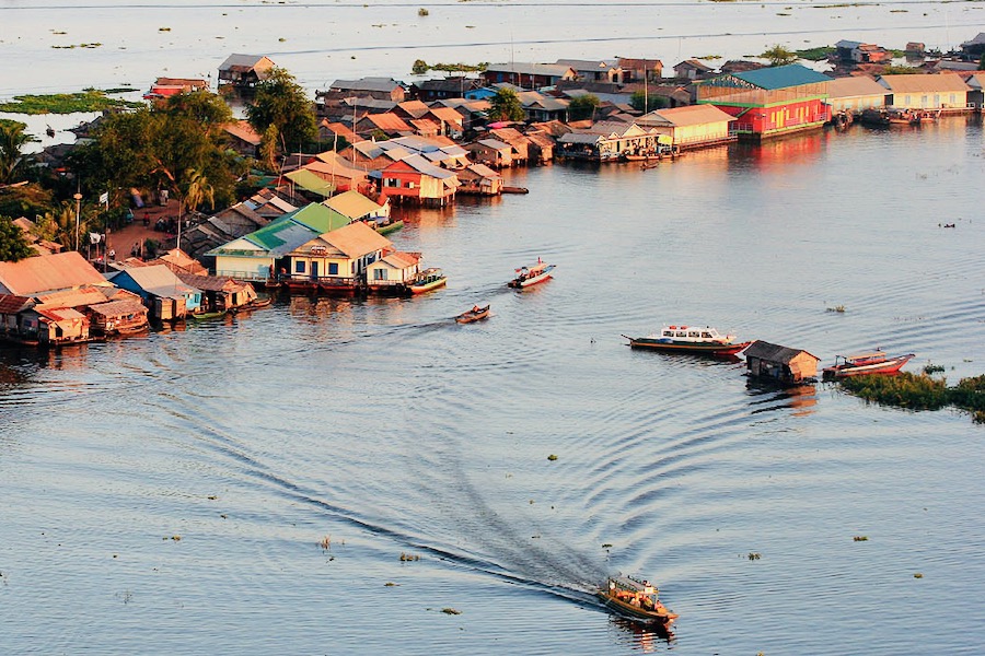 Village flottant sur le Tonle Sap
