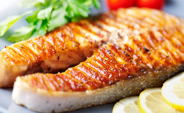 plat de poisson avec citron
