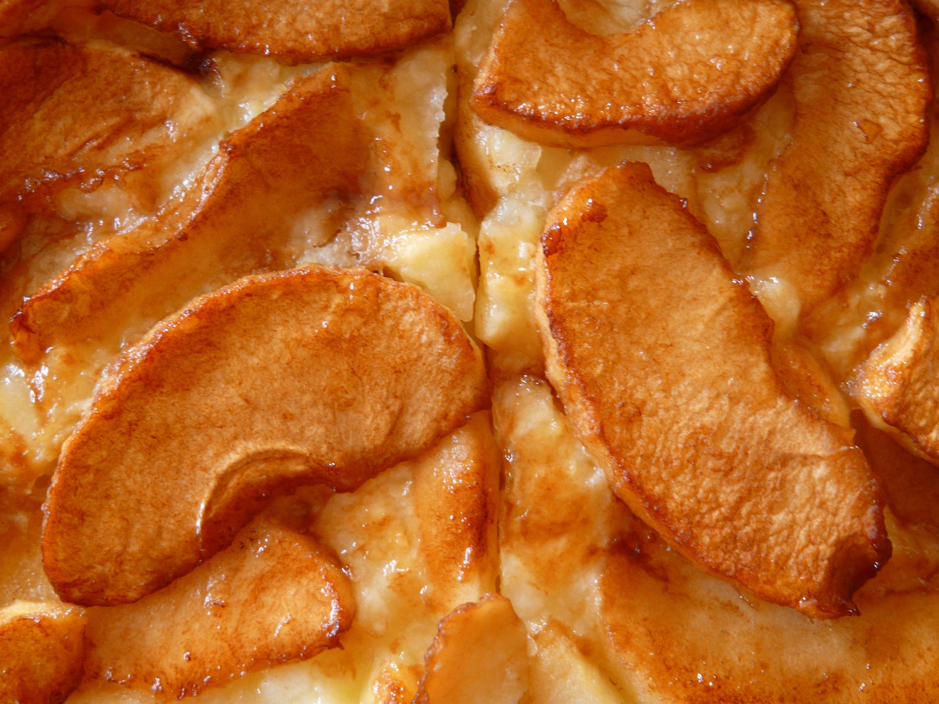 Le gâteau moelleux aux pommes et à la cannelle by Mama Ly